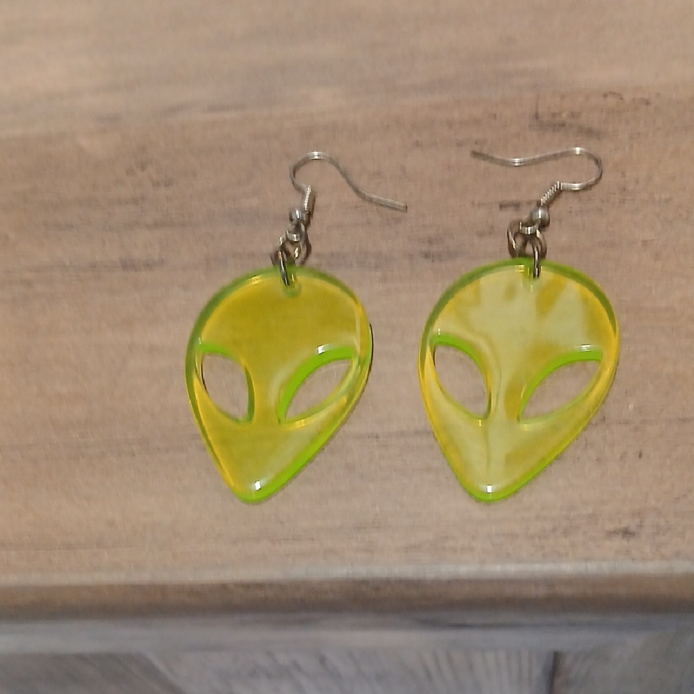 Alien Face Earrings